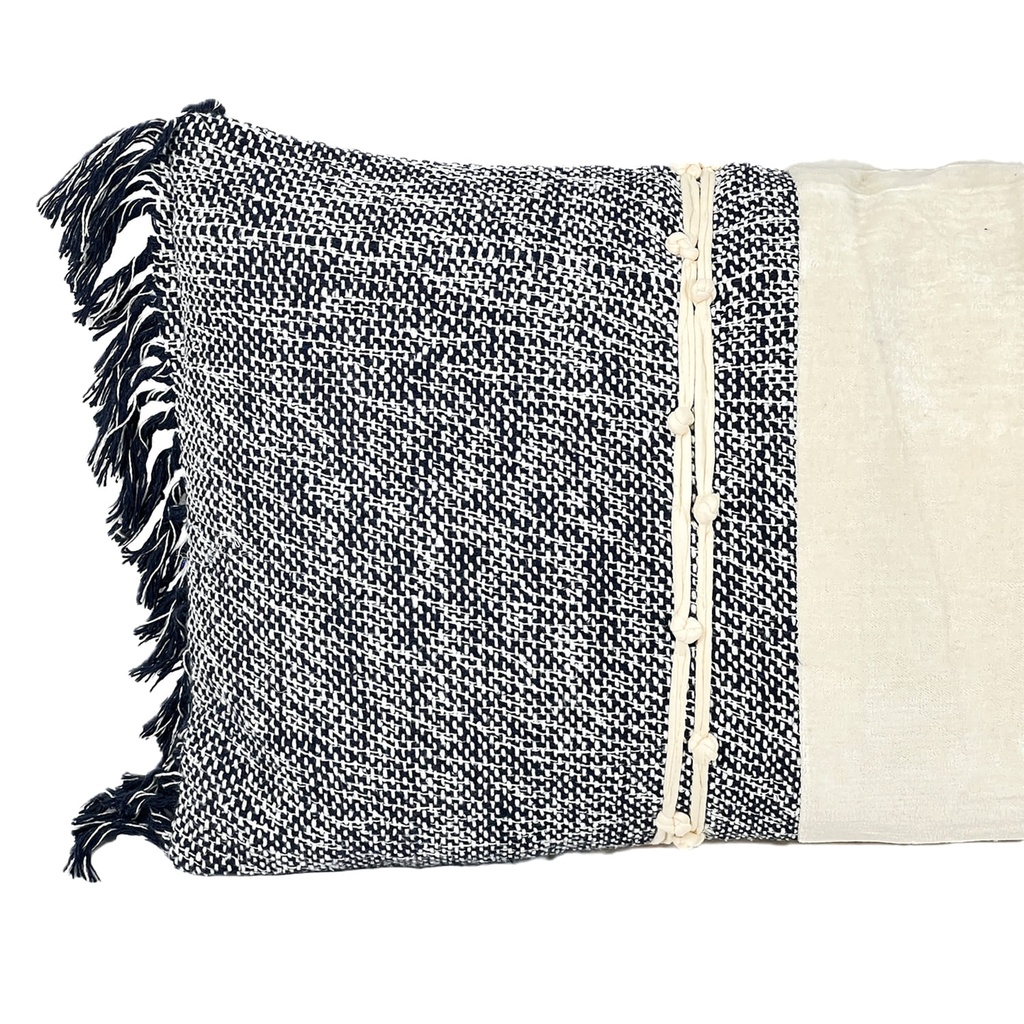 Cojín boho azul flecos 30x70cm
