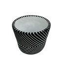 Macetero cemento líneas negro 15cm